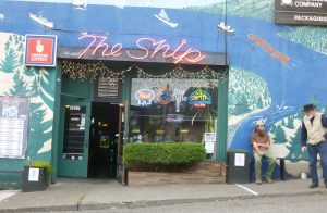 One of the outstanding dive bars