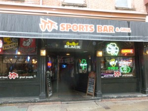 J.J.'s - Mixed reviews unless you like the Packers....