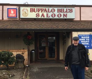 1966 Oregon City Classmate at the entrance for lunch