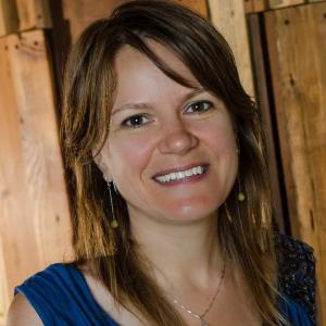 Raquel Bournhonesque Facebook Page (https://www.facebook.com/photo.php?fbid=10153001867311715&set=pb.743646714.-2207520000.1522559693.&type=3&theater)