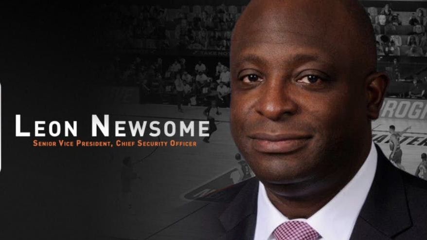 dbbb3a77-727e-42f6-b32c-671705d44ad0.sized-1000x1000