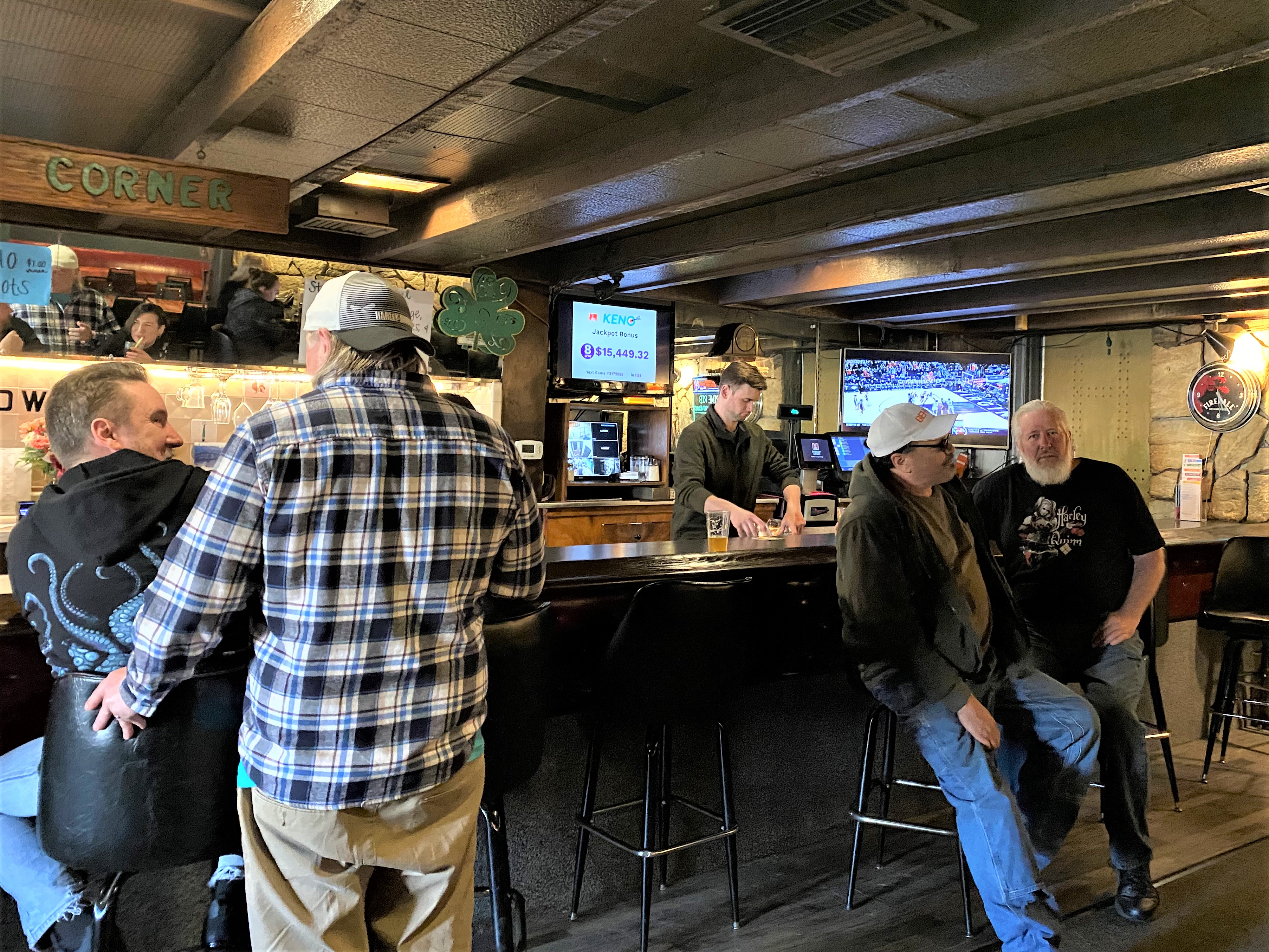 Howells Bar Howell’s Lounge – You CAN Go Back – Part II | Thebeerchaser
