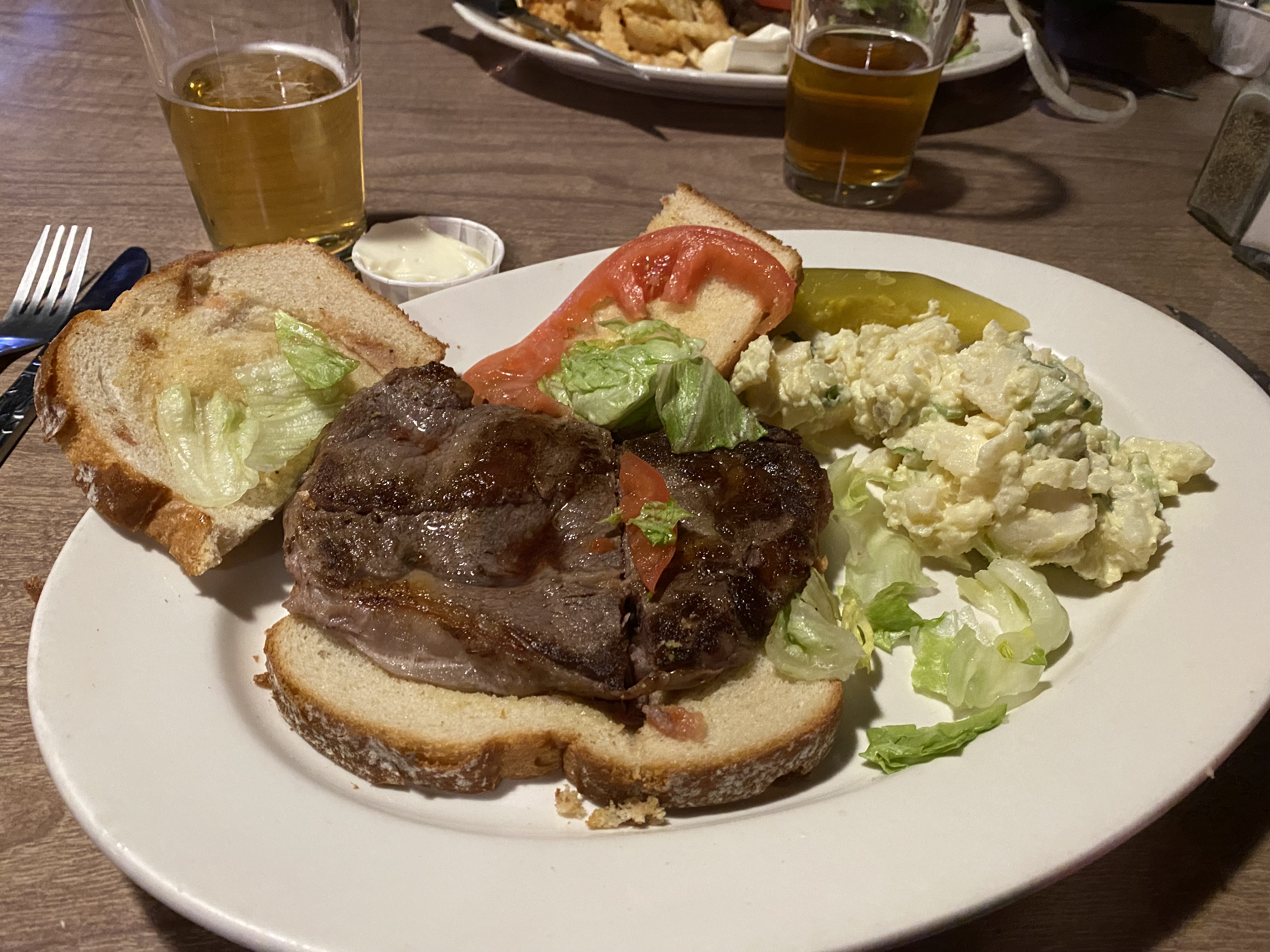 Howells Bar Howell’s Lounge – You CAN Go Back – Part II | Thebeerchaser